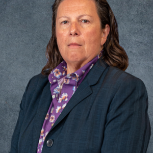 Headshot of Linda Gomes