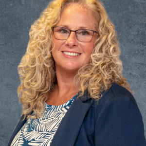Headshot of Mandy Chlud-Kelder